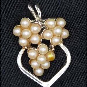 Vintage Faux Pearl Scarf Clip Grapes Bunch Gold Tone in Gift Box